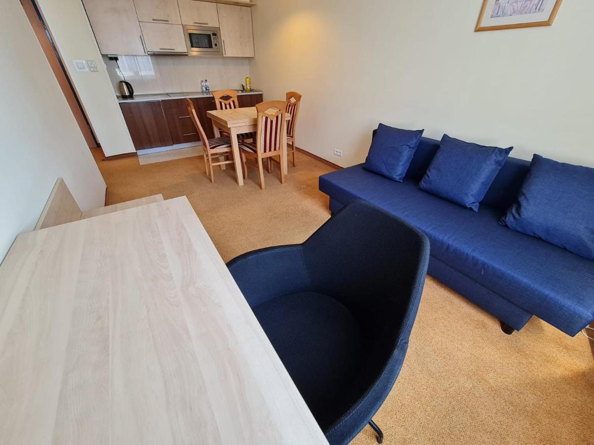 10q - Z6 802 Apartment *